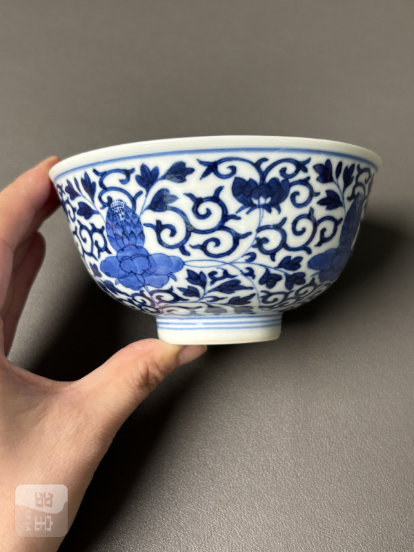 清光绪 青花缠枝双犄牡丹纹碗一对 - 图6